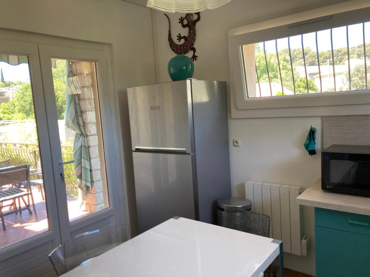 De Avec Terrasse Privative Jardin Et Parking Pres Des Plages Apartment